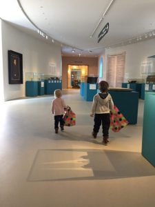 Met kinderen in Groninger Museum