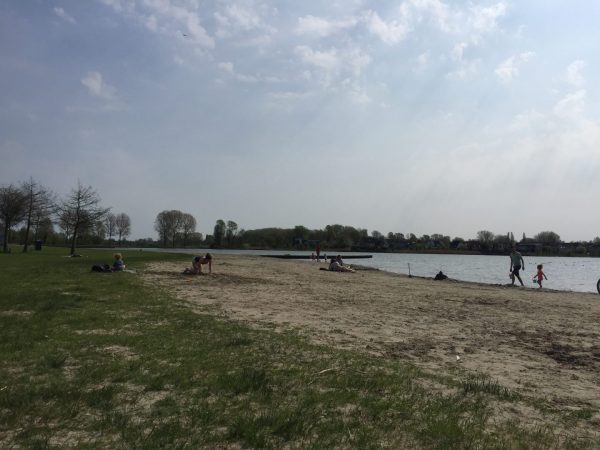 Zwemmen in Zilvermeer Kardingerplas Groningen