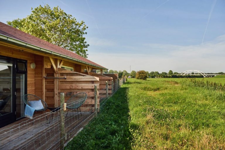 B&B Molenstreek Groningen: natuurgebied in de voortuin, de Grote Markt praktisch in de achtertuin