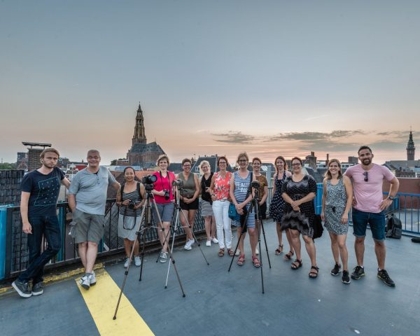 Groepsfoto avondtour Fotografiewandeling Groningen 25 juli 2018 door Arjan Battjes