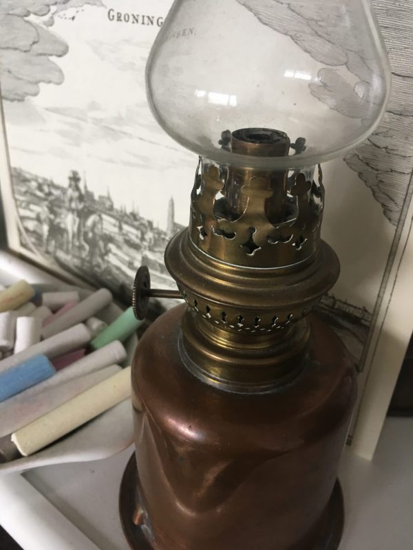 Antiek lampje gekocht bij kringloop J & Z Groningen Stad