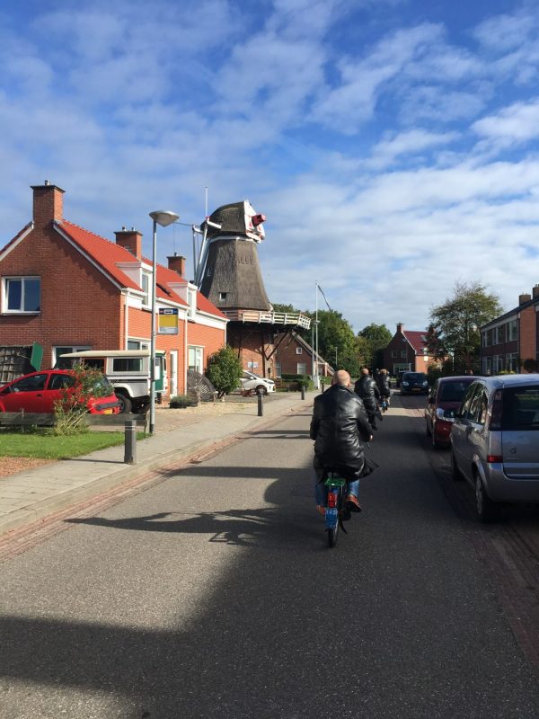 Solex rijden Groningen - tour naar de molen