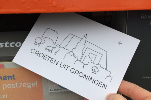 Ansichtkaarten Groningen: analoge groeten uit Groningen, foto Jose Smeenge