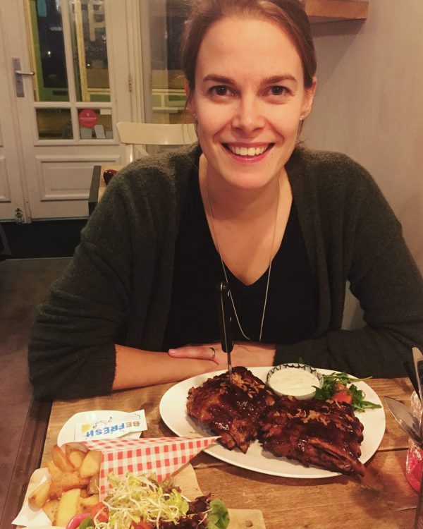 No. 25 Groningen: Joukje gaat lekker uit eten bij hotspot