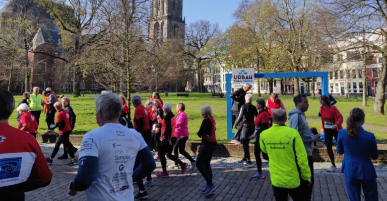 KLM Urban Trail Groningen- hardlopen tijdens hardloopwedstrijd door Groningen 2019