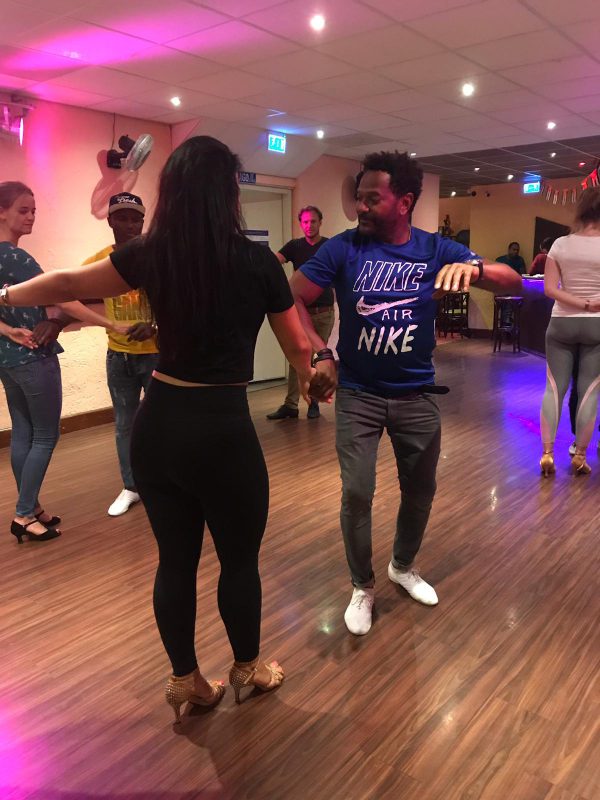 Salsa Juan Carlos Groningen: salsa dansen en salsa les in Groningen