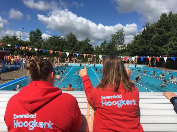 Zwembaden Groningen: foto Hoogkerk Zwembad op Facebookpagina Groningen Swim Challenge