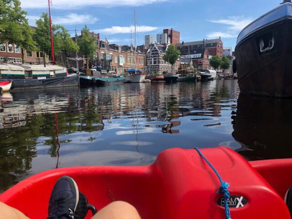 Boothuur Groningen tips: ga waterfietsen huren in Groningen