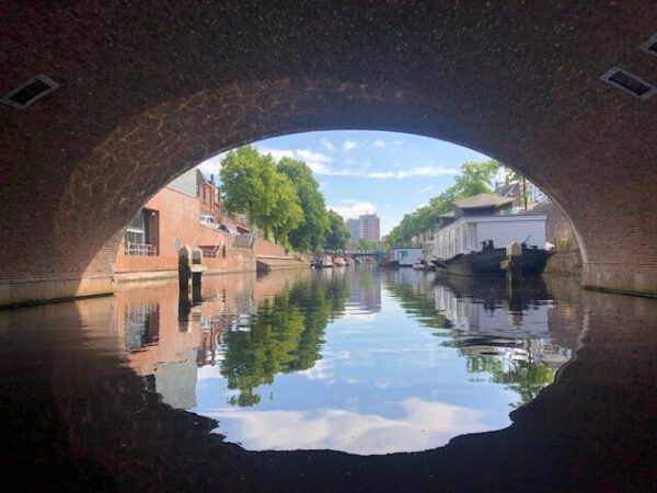 Boothuur Groningen tips: ga waterfietsen huren in Groningen