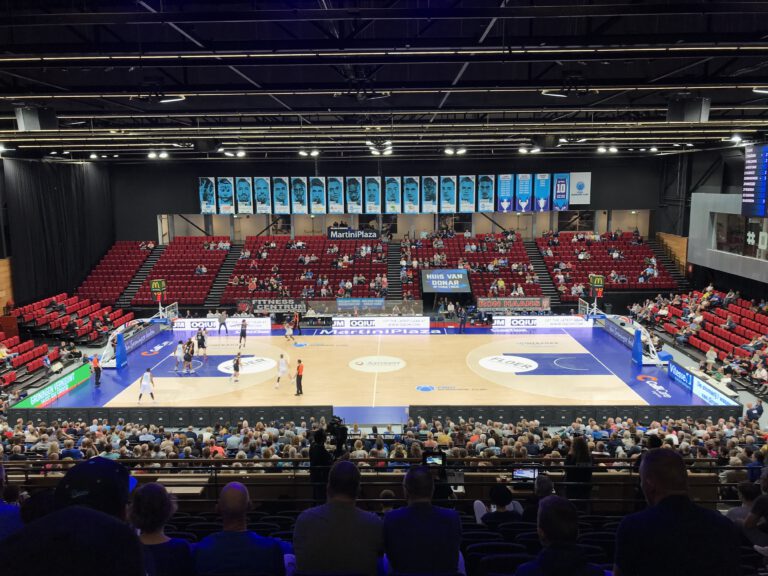 Basketbalwedstrijd Donar: een uitje vol spektakel