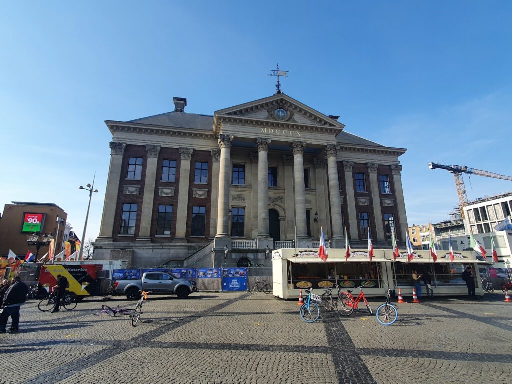 4 x bezienswaardigheden Grote Markt Groningen