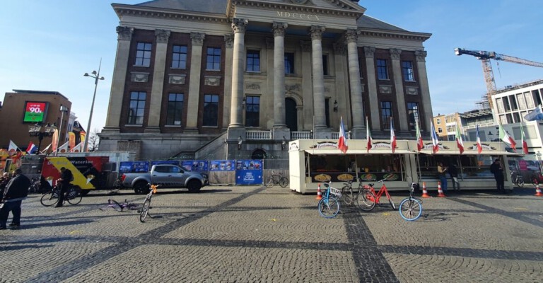 Grote Markt en Stadhuis Groningen door Willem Vonhof