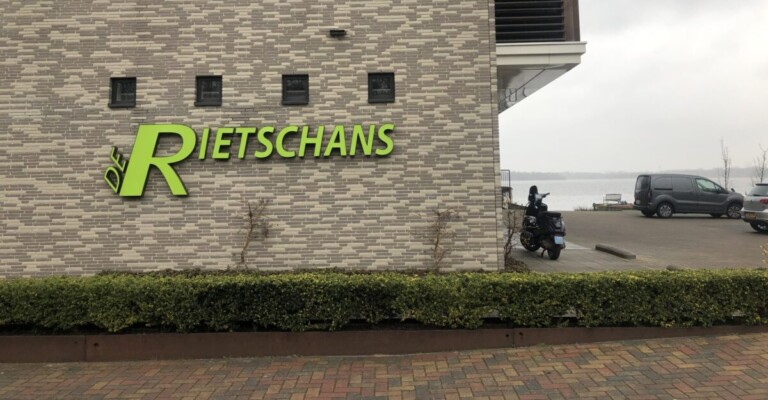 De Rietschans: lekker lunchen aan het water van Paterswoldsemeer en gratis parkeren