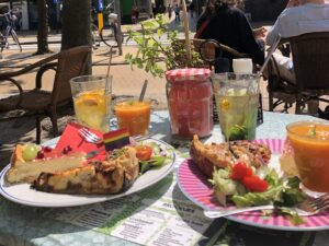 Lunchen en shoppen in Groningen wandelarrangement