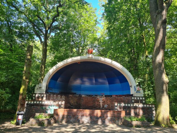 Koepel in het Sterrebos, een mooi park in Groningen