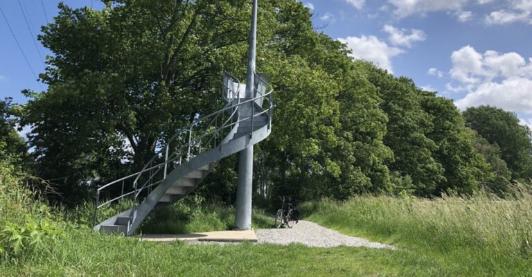 Belvedere uitkijktoren in Selwerd. Uitzichtpunten in Groningen