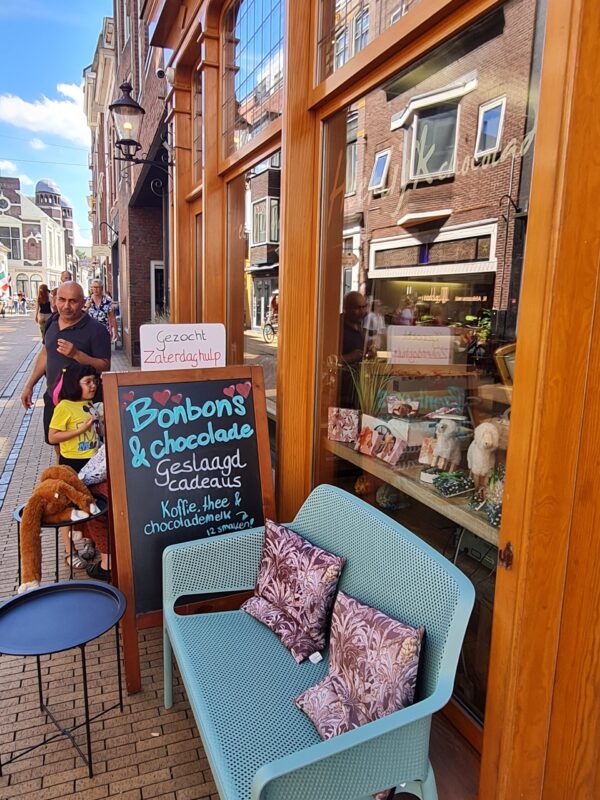 Leukste winkel in leukste winkelstraat Groningen Folkingestraat: Heerlijk Chocolade