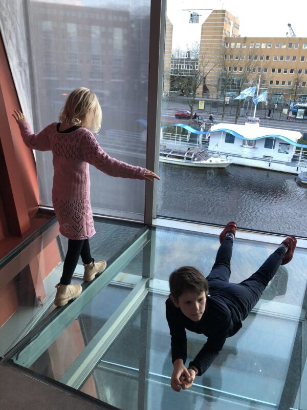 Groninger Museum, leuke binnen activiteiten met kinderen in Groningen