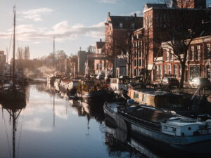 Rondvaart fotografie workshop Harmen van der Vaart Groningen met Borrelvloot. Noorderhaven.