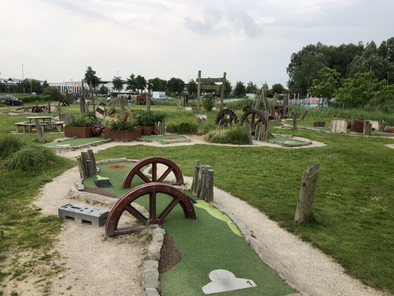 Adventure minigolf Kardinge