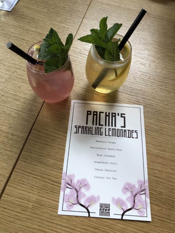 Onbeperkt huisgemaakte limonades drinken tijdens de Pacha Brunch Club in Groningen