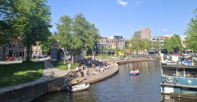 Nieuw terras aan het water in Groningen: Dudok aan het Diep