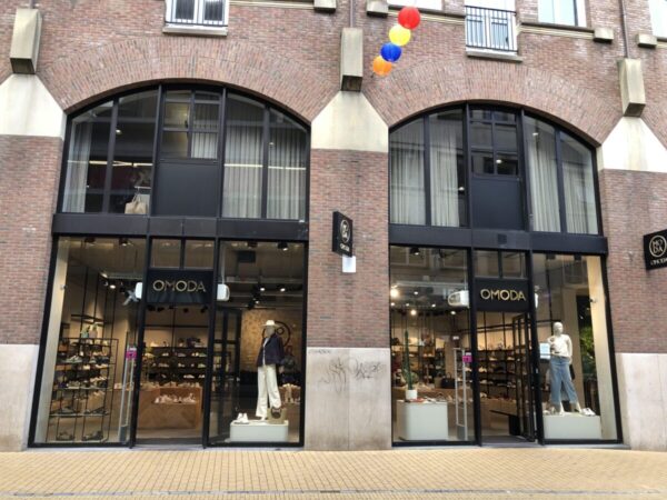 Schoenenwinkel Omoda aan Guldenstraat 13 in Groningen