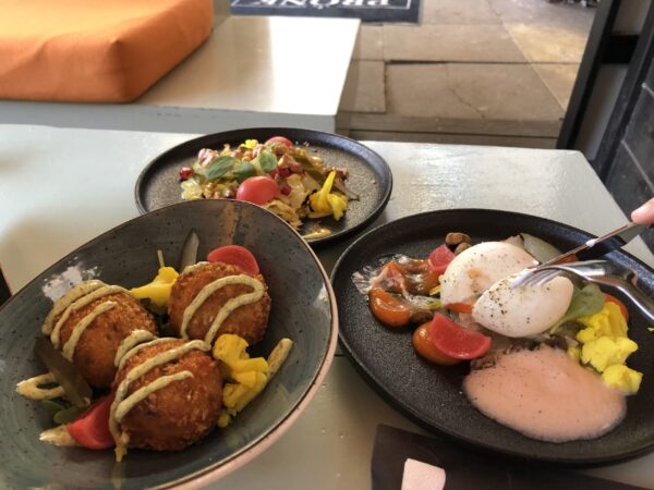arancini en burrata: de pronkjuweeltjes op terras Pronk Groningen