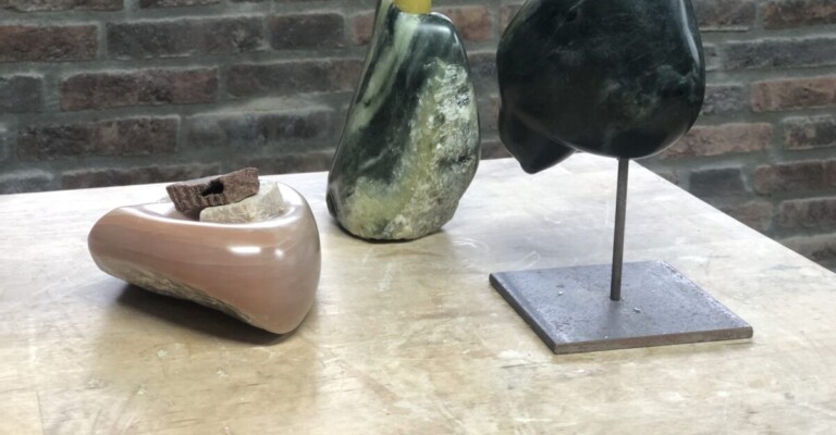 Creatieve Workshop Speksteen beeld of voorwerp maken met Margriet Meijer in Paterswolde op fietsafstand Groningen Stad