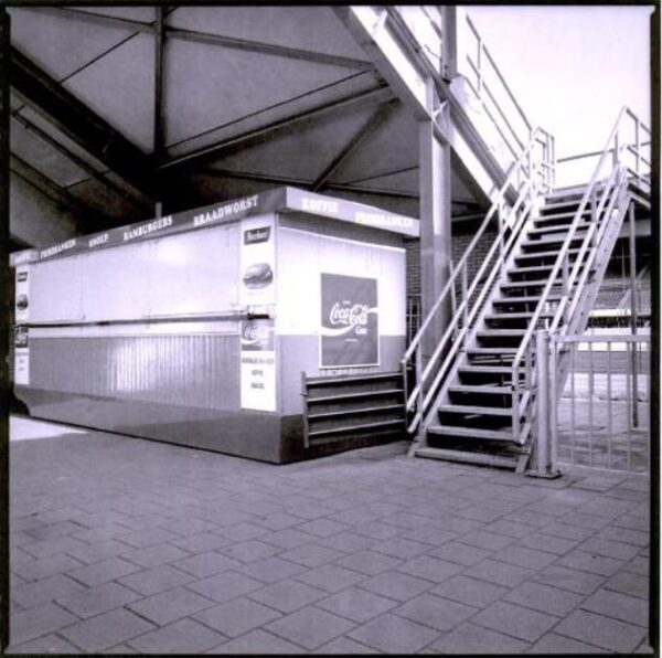 Geschiedenis FC Groningen: Oosterparkstadion snacks van gelder