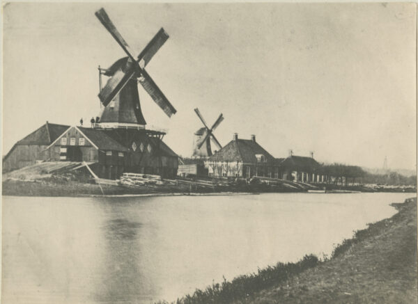 Houtmolen De Vriendschap 1895-1900, collectie Groninger Archieven Groningen