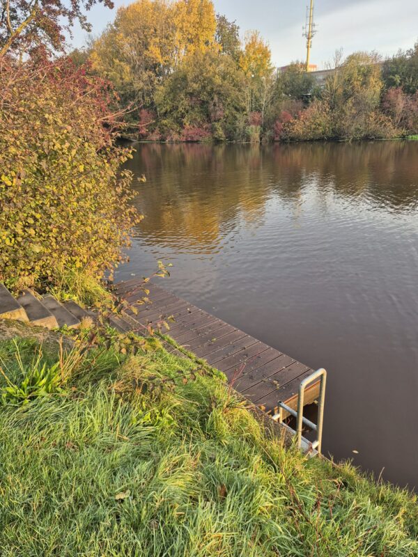 Zwemsteiger Oude Winschoterdiep in Europapark De Linie Groningen