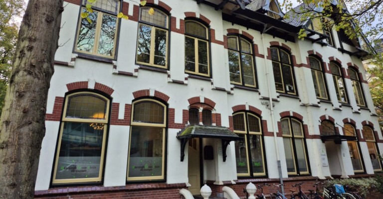 Statige villa's in het Zuiderpark in Groningen