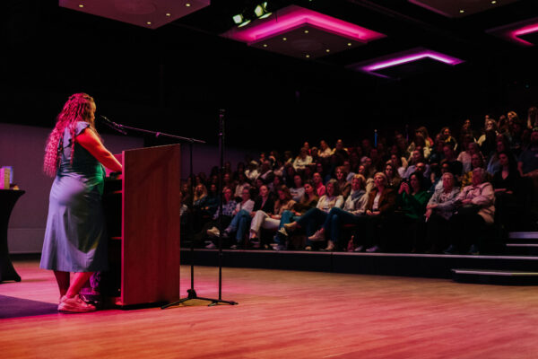 openingsspeech FEM oprichtster Florien Wiersma in Martiniplaza