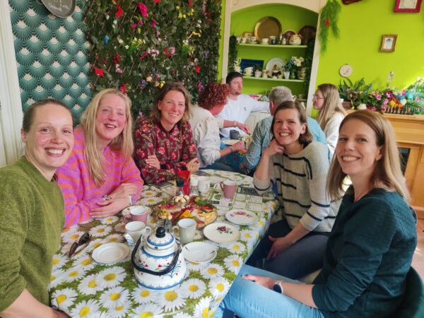 De lekkerste High Tea in Groningen centrum voor vriendinnen uitjes is bij Toet