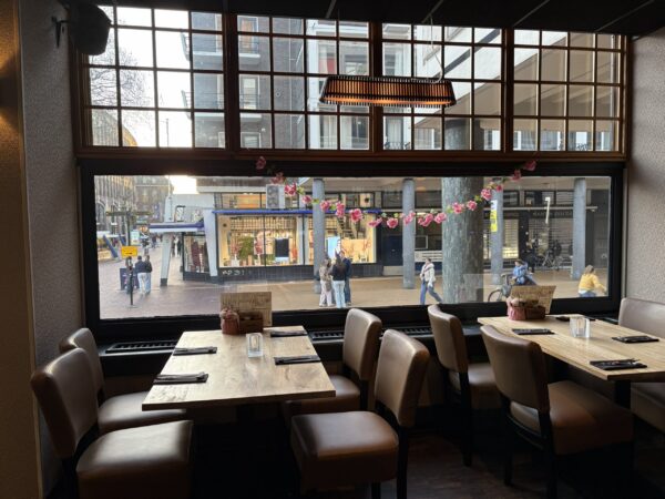 Fujiyama aan de Grote Markt in Groningen: Japans restaurant uit eten tip