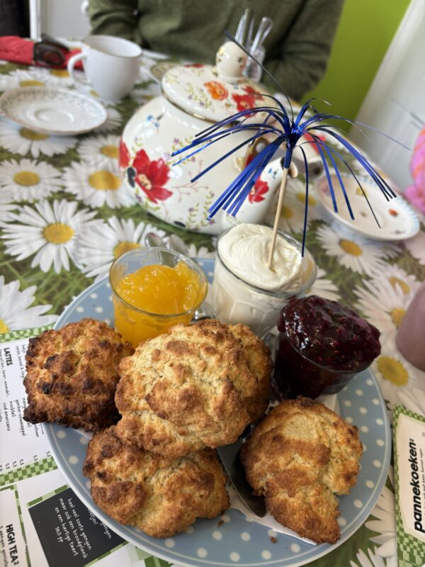 lekkerste High Tea Groningen centrum: Toet met huisgemaakte scones